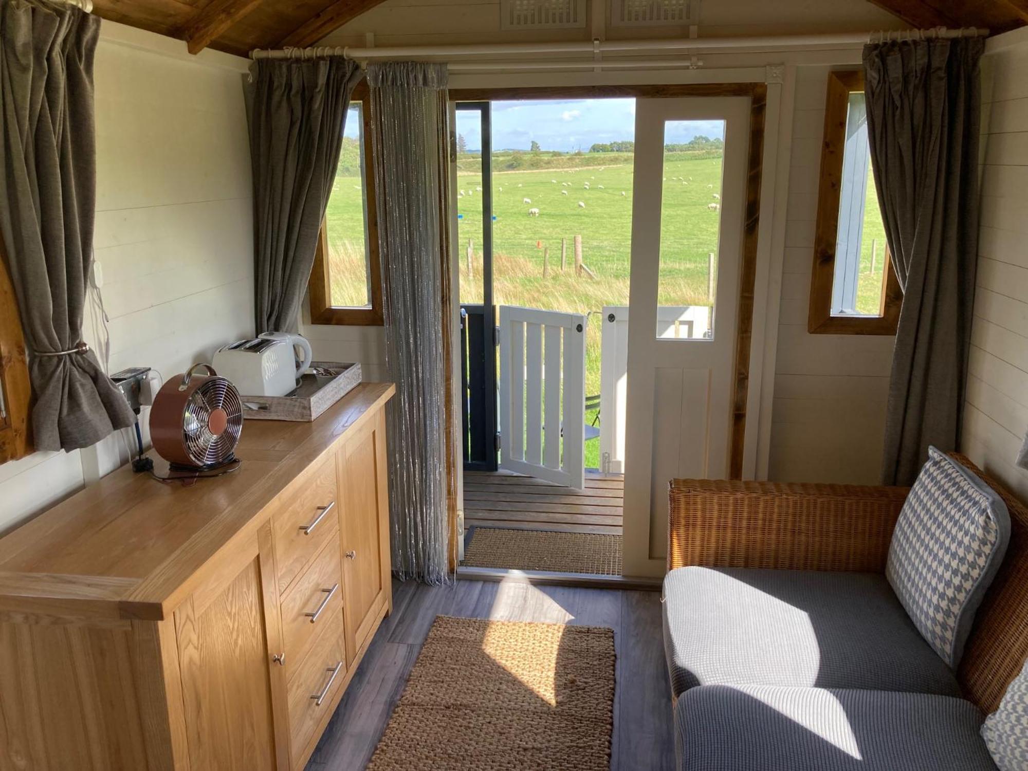 Готель Roslin Glamping Екстер'єр фото